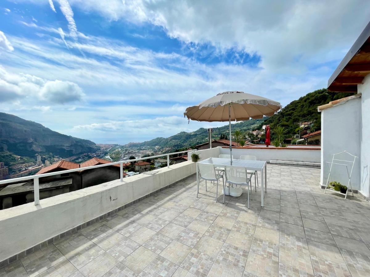La Terrazza Di Seglia Διαμέρισμα Βεντιμίλια Εξωτερικό φωτογραφία