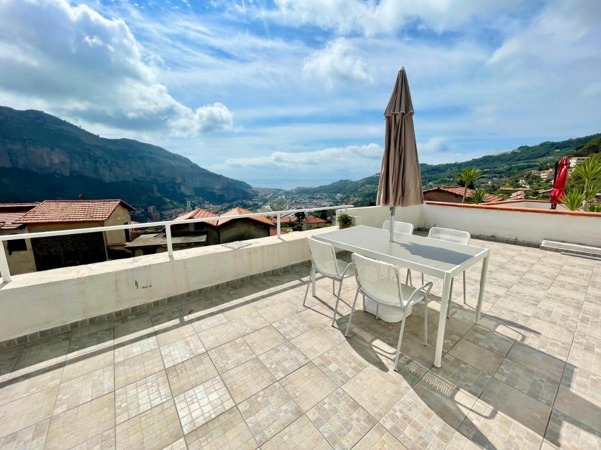 La Terrazza Di Seglia Διαμέρισμα Βεντιμίλια Εξωτερικό φωτογραφία